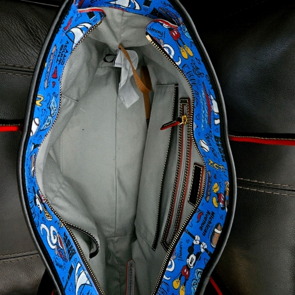 DOONY & BURKE Disney Mickey Mouse Chicago Travel Should Tote Bag, Blue - Picture 2 of 3